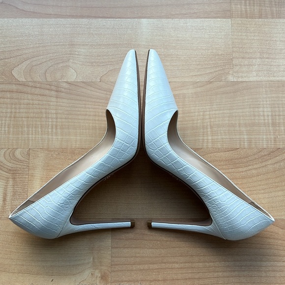 New (NWOB) PRADA Croc-effect Embossed Leather Pumps in White Size 39 - Picture 4 of 12